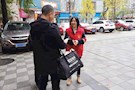 武陵区人民检察院开展在职党员进社区志愿服务活动