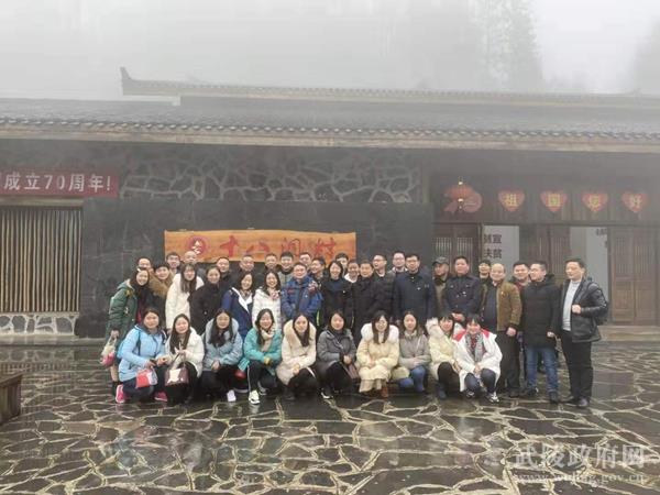 9c67fb65125047a69c48a2ccca219ece.jpg